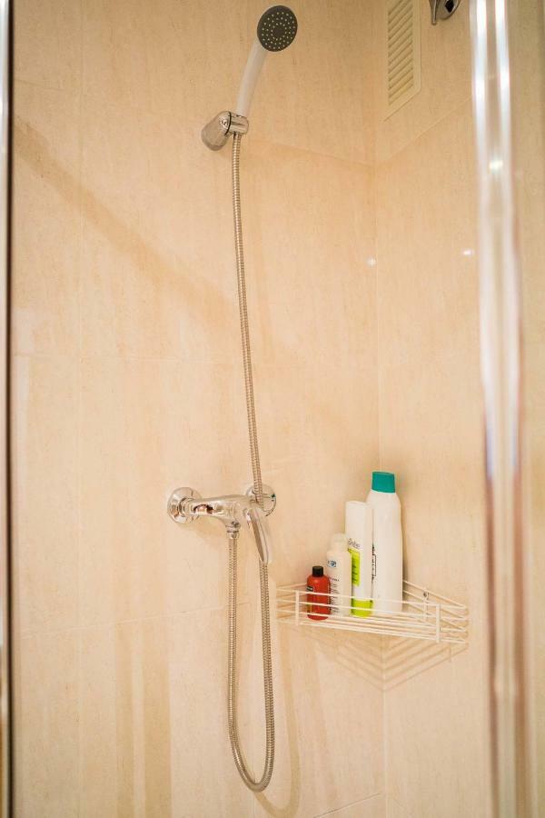 Piso Moderno Centro Madrid Apartment Exterior photo